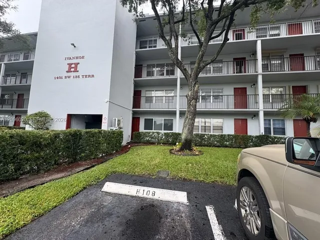 1-bedroom home at 1401 SW 135th Terrace #108H, Pembroke Pines