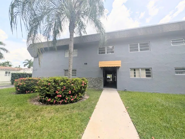 2-bedroom rental at 63 NE 10th Street #12, Homestead