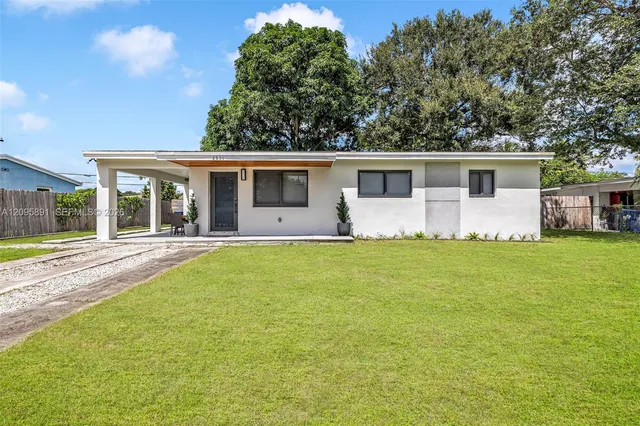 3-bedroom rental at 2851 NW 174th Street, Miami Gardens