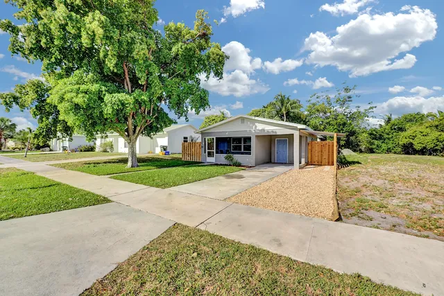 3-bedroom home at 240 NW 9th Avenue, Delray Beach