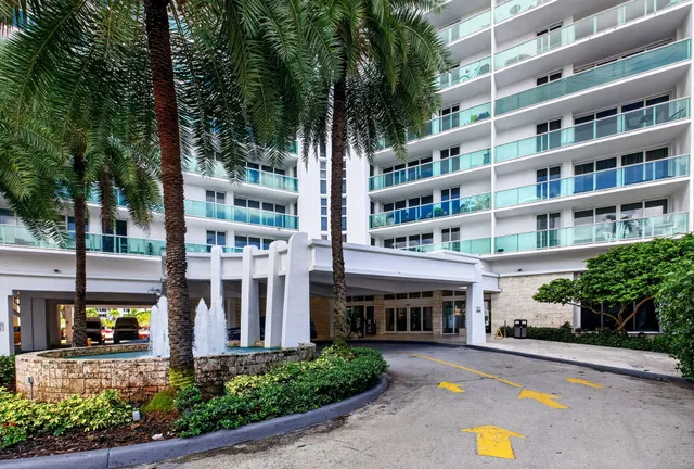 1-bedroom home at 100 BAYVIEW Drive #620, Sunny Isles Beach