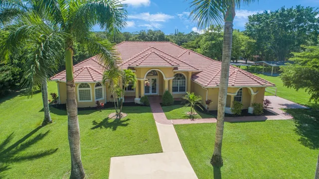 4-bedroom rental at 2880 B Road, Loxahatchee