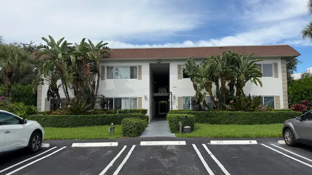 2-bedroom rental at 201 SE 6TH Avenue #16, Pompano Beach