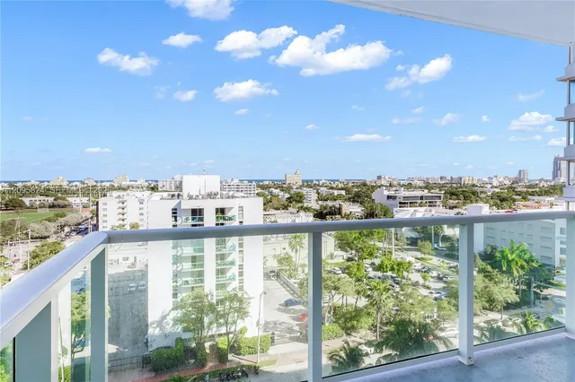 1-bedroom home at 1000 West Avenue #1008, Miami Beach