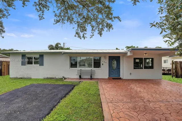 3-bedroom home at 5081 SW 94th Way, Cooper City