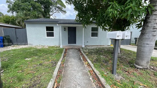 2-bedroom rental at 1420 NW 2nd Avenue #1, Fort Lauderdale
