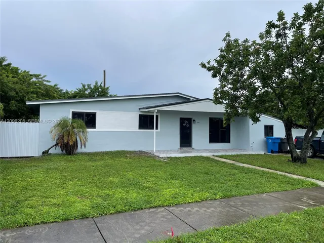 4-bedroom home at 3720 SW 32nd Street, Hollywood