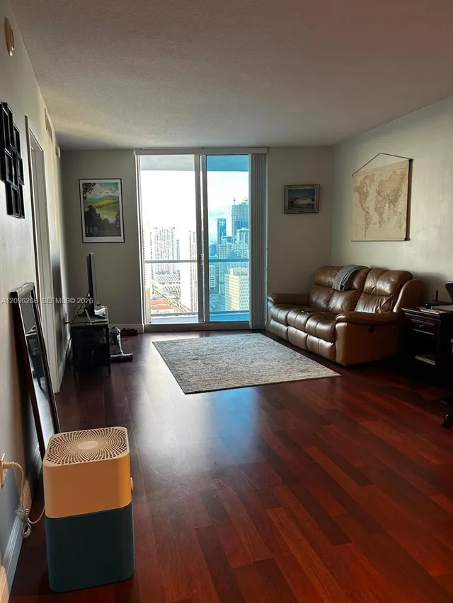 1-bedroom rental at 185 SW 7th Street #1807, Miami
