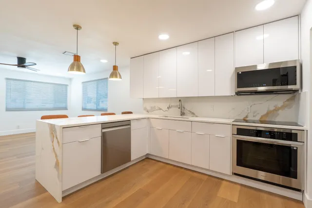 3-bedroom rental at 2175 NE 56TH Street #201, Fort Lauderdale