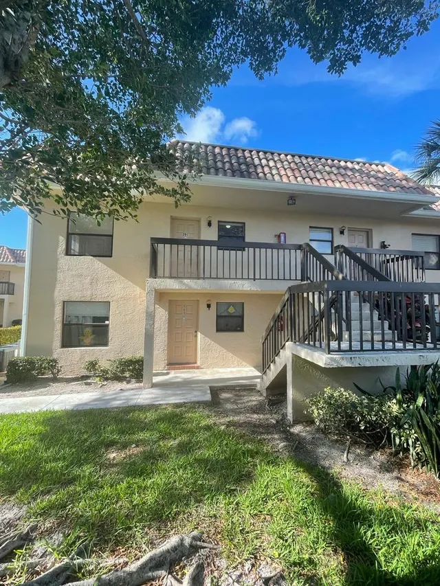 2-bedroom rental at 6844 PALMETTO Circle S #201, Boca Raton