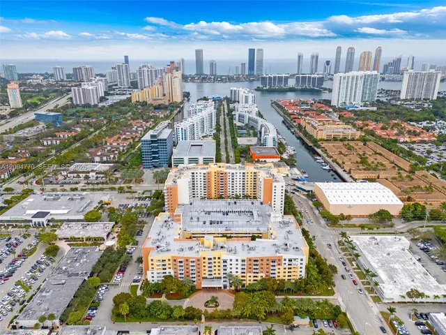 2-bedroom rental at 18800 NE 29th Avenue #922, Aventura