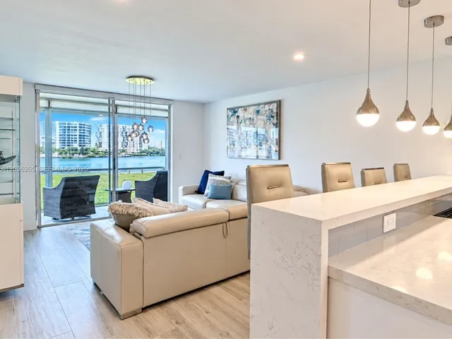 1-bedroom rental at 2949 Point East Drive #B105, Aventura