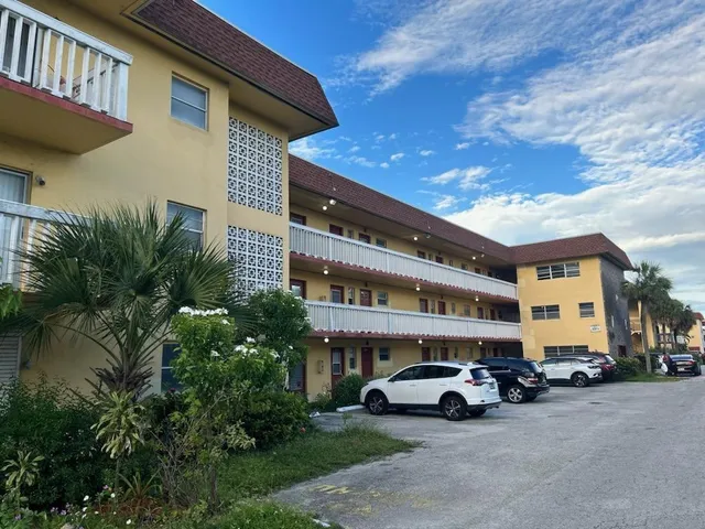 1-bedroom home at 251 NE 187TH Street #825, Miami