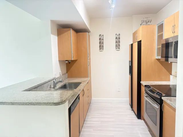 2-bedroom rental at 2775 NE 187TH Street #325, Aventura
