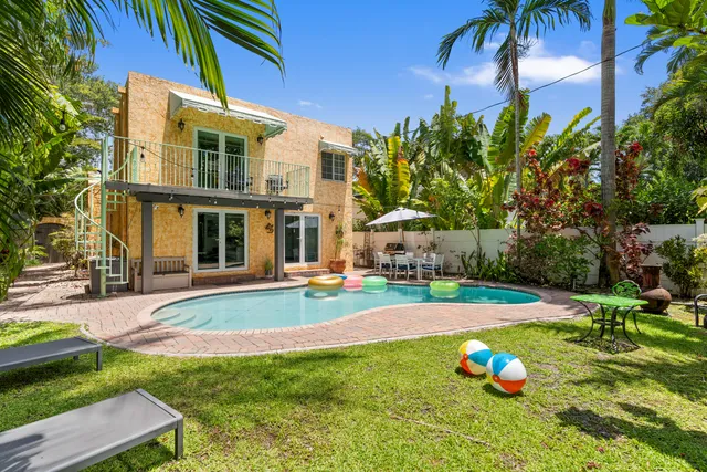 3-bedroom rental at 614 SE 5TH Court, Fort Lauderdale