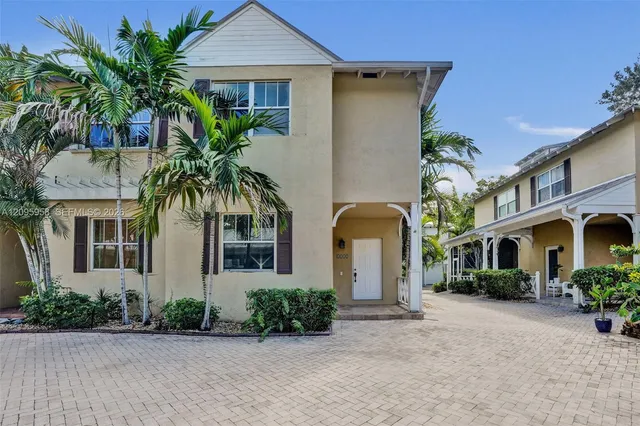 2-bedroom home at 1212 W Las Olas Boulevard, Fort Lauderdale