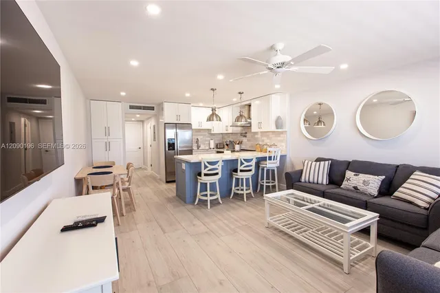 1-bedroom home at 300 Oregon Street #204, Hollywood