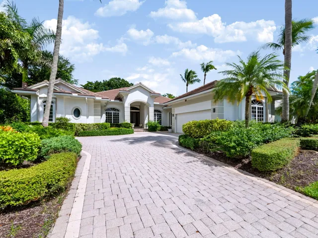 4-bedroom home at 106 PEMBROKE Drive, Palm Beach Gardens