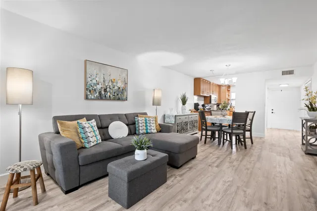1-bedroom home at 9350 SUNRISE LAKES Boulevard #205, Sunrise