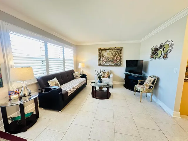 1-bedroom home at 310 GRANTHAM A, Deerfield Beach