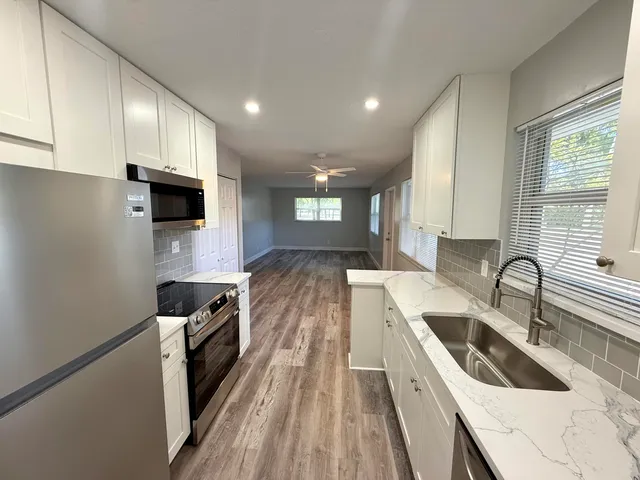 2-bedroom rental at 3500 HARRISON Street #7, Hollywood
