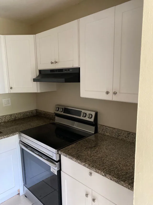 2-bedroom rental at 304 NW 30TH Court #205, Pompano Beach
