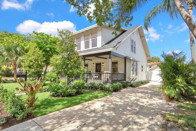 3-bedroom rental at 217 S FEDERAL Highway, Lake Worth Beach
