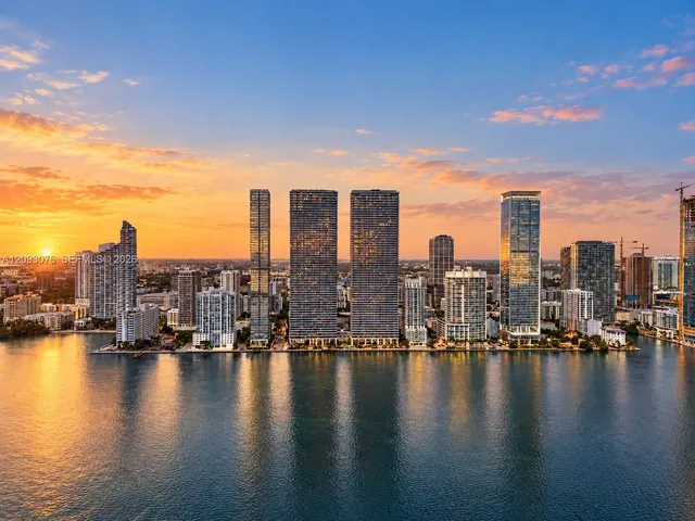 4-bedroom home at 700 NE 24th Street #2201, Miami
