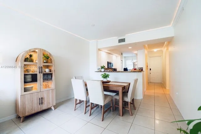 2-bedroom home at 26 Royal Palm Way #304, Boca Raton