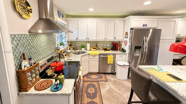 1-bedroom home at 1720 Jefferson Street #606, Hollywood