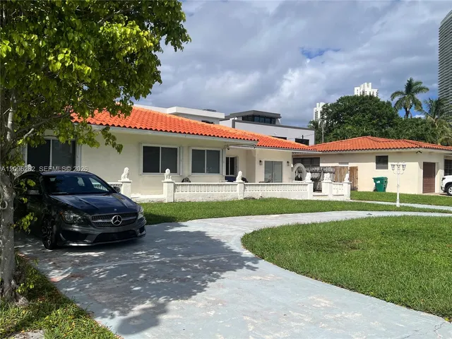 4-bedroom rental at 351 188th Street #, Sunny Isles Beach