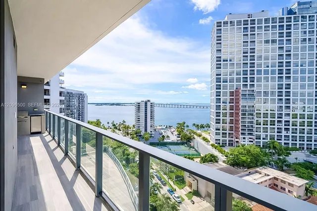 1-bedroom rental at 1451 Brickell Avenue #1404, Miami