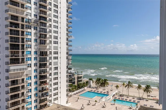 2-bedroom rental at 2401 S Ocean Drive #1405, Hollywood