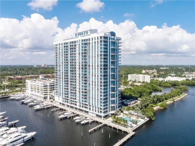 2-bedroom rental at 17301 Biscayne Boulevard #703, North Miami Beach