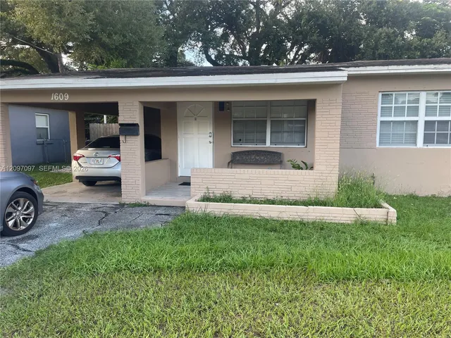 2-bedroom rental at 1609 Davie Boulevard, Fort Lauderdale