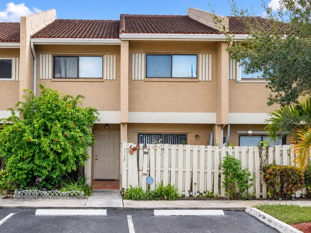 3-bedroom home at 3539 NW 91ST Lane, Sunrise