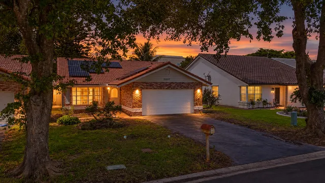 4-bedroom home at 2872 NW 95th Avenue, Coral Springs