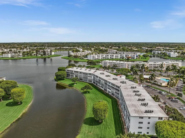 2-bedroom rental at 3076 Cornwall D, Boca Raton
