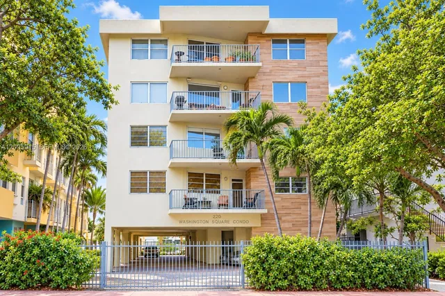 1-bedroom home at 220 Washington Avenue #5D, Miami Beach