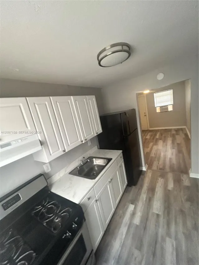 2-bedroom rental at 161 NW 15th Street #5, Miami