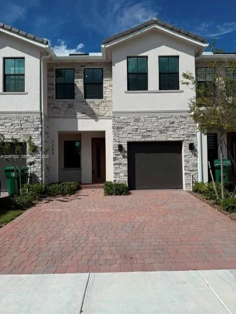 4-bedroom rental at 7263 SW 46 Street, Davie