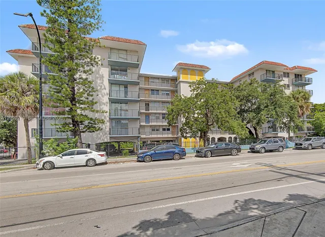 2-bedroom rental at 12590 NE 16th Avenue #402, North Miami