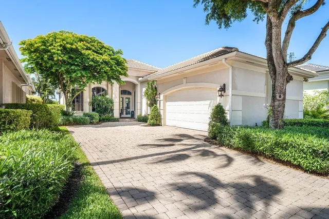 3-bedroom home at 105 Island Cove Way, Palm Beach Gardens