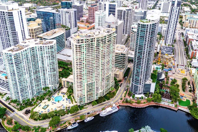 3-bedroom home at 411 N New River Drive E #401, Fort Lauderdale