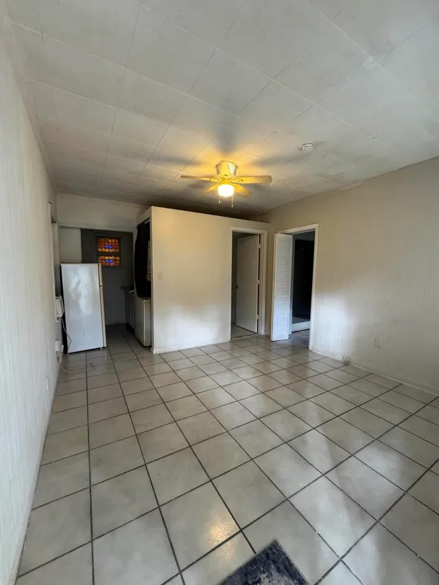 1-bedroom rental at 1217 SE 1ST Street, Fort Lauderdale