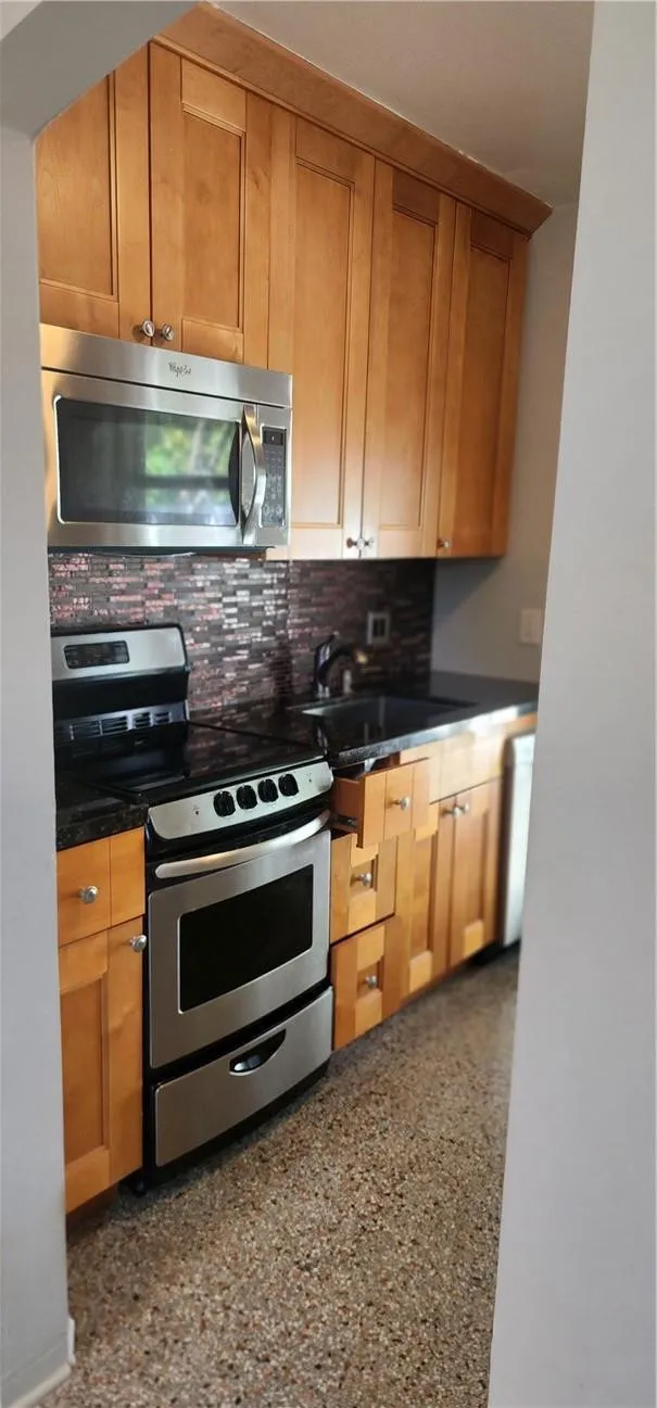 1-bedroom rental at 1313 NE 16th Terrace #1, Fort Lauderdale