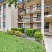 3-bedroom rental at 8429 Forest Hills Drive #208, Coral Springs