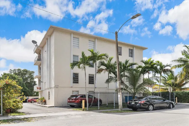 2-bedroom rental at 2138 SW 6 Street #301, Miami