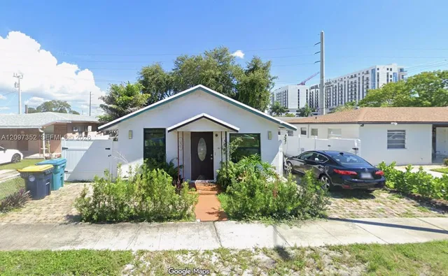 2-bedroom home at 206 SW 2nd Terrace, Dania Beach