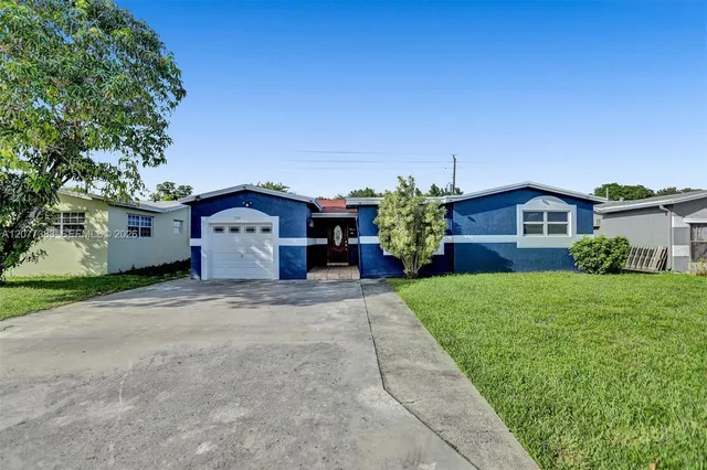 5-bedroom home at 7221 Fairway Boulevard, Miramar